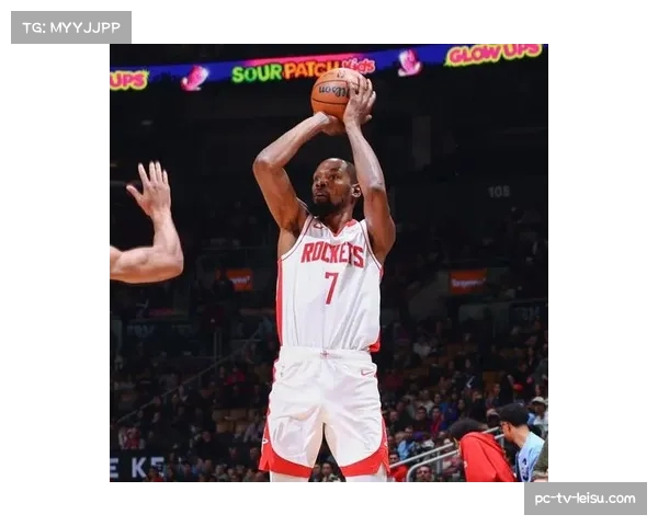 杜兰特高效表现助力球队大胜，对手无力抵挡其31分5板3帽